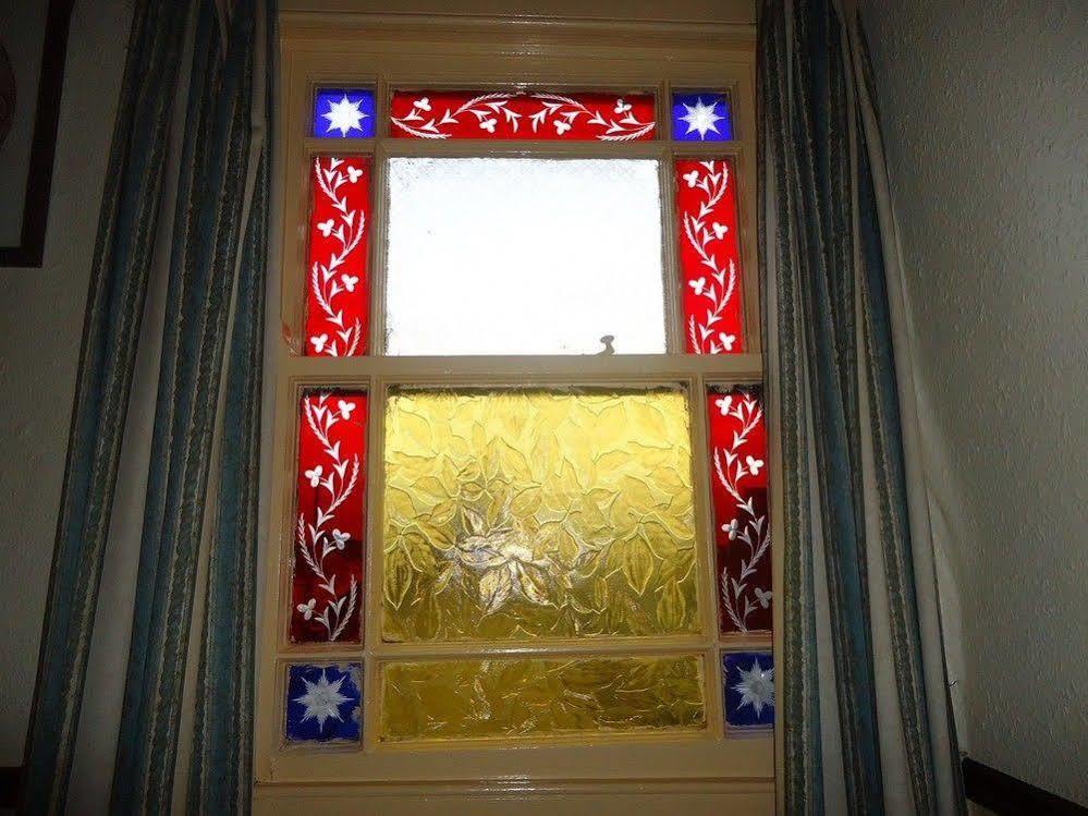 Seaview House Bed And Breakfast Larne Exterior foto